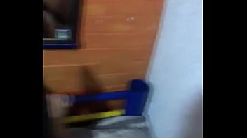 Coge muy rico para lo joven que es