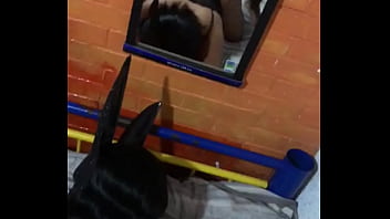 Coge muy rico para lo joven que es