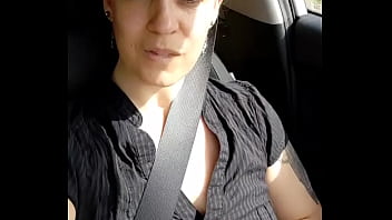 En route pour un apéro resto avec des amis oups j'ai oublié ma culotte