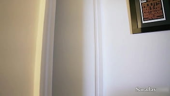 Horny cougar sara jay in lingerie & heels fucks herself shake it