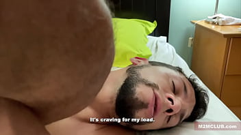 Macho Bisexual Coge A Pelo A Un Puto thumbnail