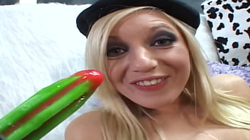 She can finally get laid and kylee reese a slut with sexy tattoos and light hair gets fucked by a stranger She can finally get laid and kylee reese a slut with sexy tattoos and light hair gets fucked by a stranger