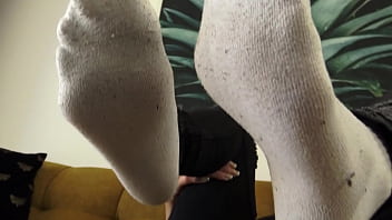 What kind of person are you do you like stinky socks