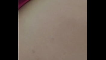 De vestido desfilando