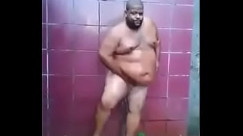 Safada sarrando gostoso