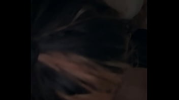 Güerita gordibuena le encanta chupar hasta sacar mi leche