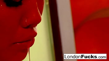 Asian babe bangs her lesbian friend