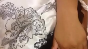 Amiga tocandose y me manda el video