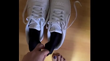 Good morning #pedsocks #feet #fetish #darkbluesocks #sneacker #feetworld #creator #socks #socksfetish