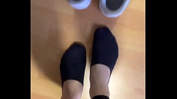 Good Morning #pedsocks #feet #fetish #darkbluesocks #sneacker #feetworld #creator #socks #socksfetish thumbnail