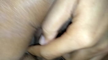 แหกหีนักเรียนสาวสวยเอาควยถูแตด