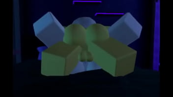 Como me encanta que me follen en roblox ;