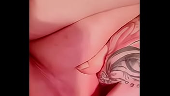 Pretty roxy cums to completion on the couch