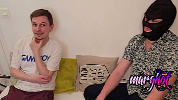 Orgie a 5 avec ma copine moreen bbw des doubles de l'anal a fond et beaucoup de sperme