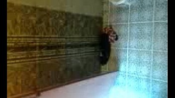 Valsala Aunty Clean Bath thumbnail