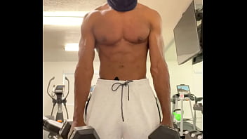 Working out my neck and shoulders for the ladies