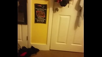 Tinder girl gives bj gets facial