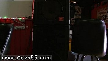 Muscle Gay Man In Public Hot Public Gay Blowjob thumbnail