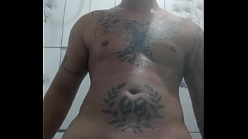 Vem aqui pra mim bater o pau na sua cara