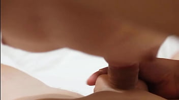 Mamando polla me la llena de esperma