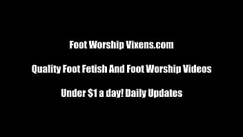 Lesbian foot worship and foot fetish porn vids
