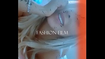 Loira Sensualizando thumbnail