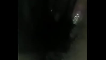 Jovencita jugándose parte 2