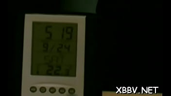 Gal who likes showing her extremely beaver