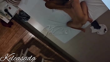 Primeiro encontro com um solteiro depois de sermos flagrados por uma câmera de segurança acabamos indo para o motel parte 2