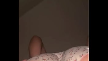 Booty bounce in hijab – arab muslim slut shows off thick ass in slow nasty solo clip