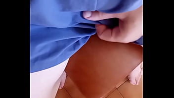 Gretala non riesce a non toccarsi