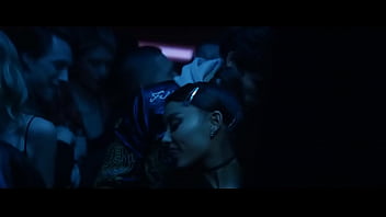 Arianagtandebreakyourgirlfriendimboring