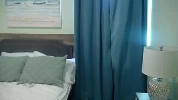 Mystery velma and daphne uncover the ultimate clue