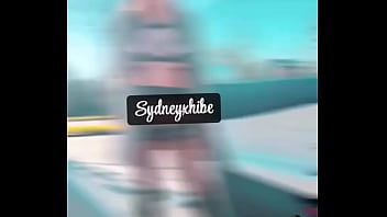 Tu aimes les milf exhibs et chaudes passe voir mes contenusà tarifs symbolique