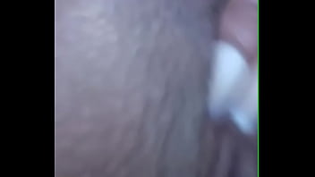 Masturbándome jugando con la jessi