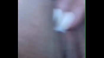 Masturbándome jugando con la jessi