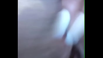 Masturbándome jugando con la jessi