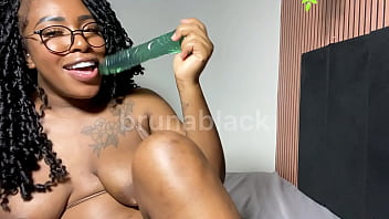 Negra Safada Se Masturbando E Gozando Com Seu Brinquedinho Joi thumbnail