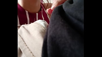 Le doy una mamada al esposo de mi hermana y éste me graba sin darme cuenta