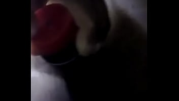 Usando mi juguete favorito