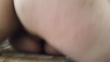 Cojiendo rico a esta nalgona