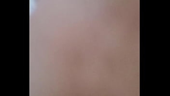 Bắn tinh ngoài tung tóe