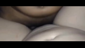 Gozada mostra do dotado na mulher do corno