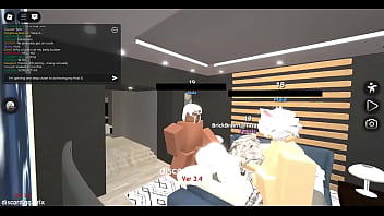 Pucci fucks a girl on roblox