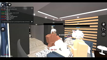Pucci fucks a girl on roblox