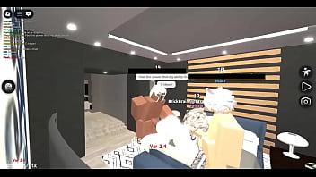 Pucci fucks a girl on roblox