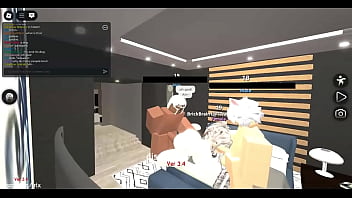 Pucci fucks a girl on roblox