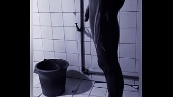 Wetjuicypussy1 let me show you how to monitiz your xvidoe account and start making $1000 every week