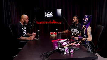 Mostrou uma sessão de bdsm alisou seu pau beijou seus peitos e explicou o que sentiu madame agatha e jeff negão rei das entrevistas watch sheer red