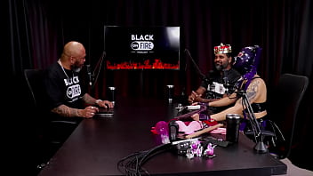 Mostrou uma sessão de bdsm alisou seu pau beijou seus peitos e explicou o que sentiu madame agatha e jeff negão rei das entrevistas watch sheer red